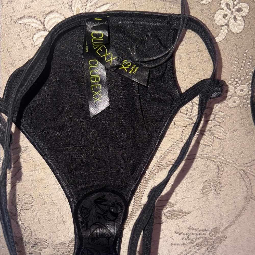 Club Exx Black Butterfly Lingerie Set - Picture 4 of 5